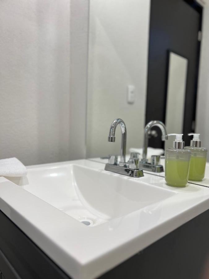 Hotel Tia Flora レオン エクステリア 写真