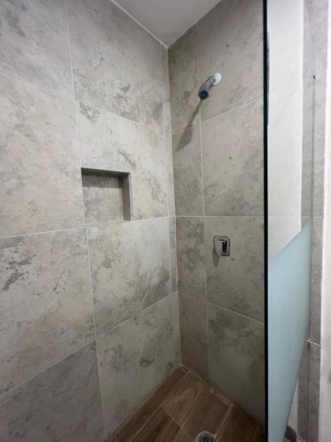 Hotel Tia Flora レオン エクステリア 写真