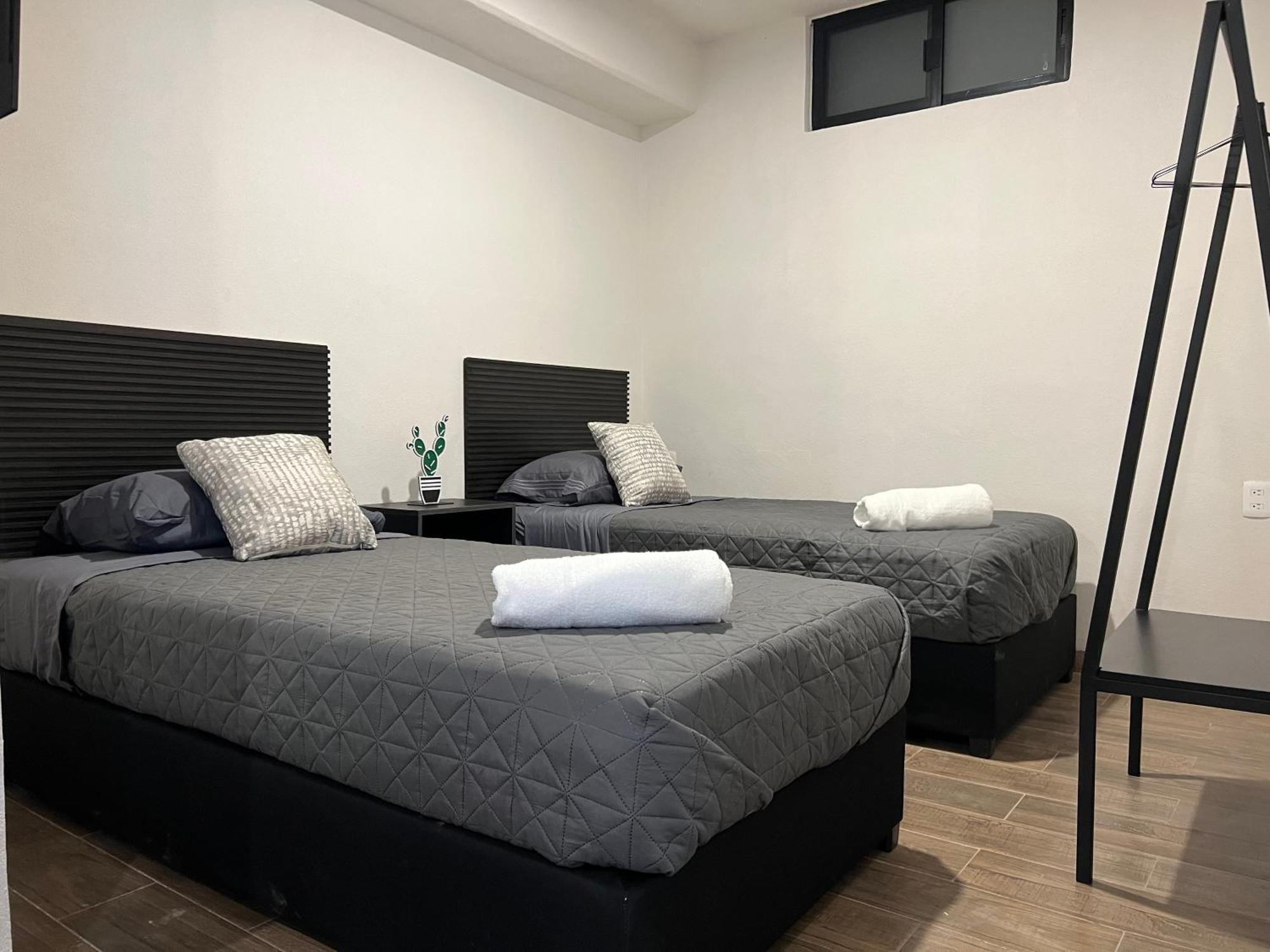 Hotel Tia Flora レオン エクステリア 写真