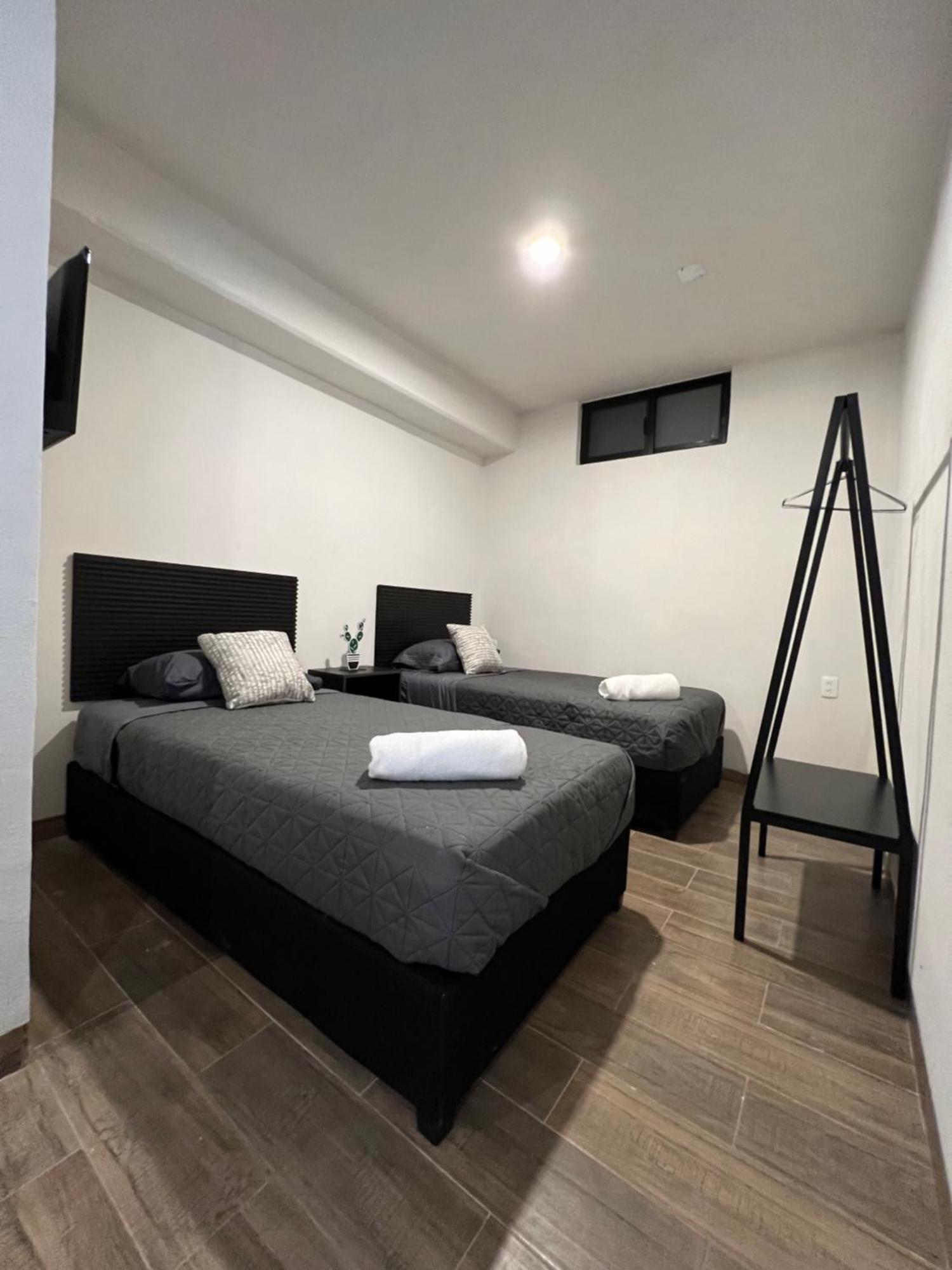 Hotel Tia Flora レオン エクステリア 写真
